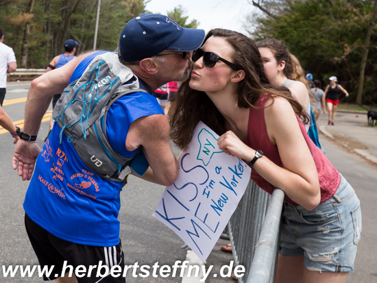 Wellesley College Boston Marathon Kiss me