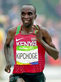 Eliud Kipchoge im Ziel