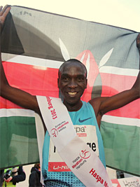 Eliud Kipchoge - Sieger in Hamburg 2013